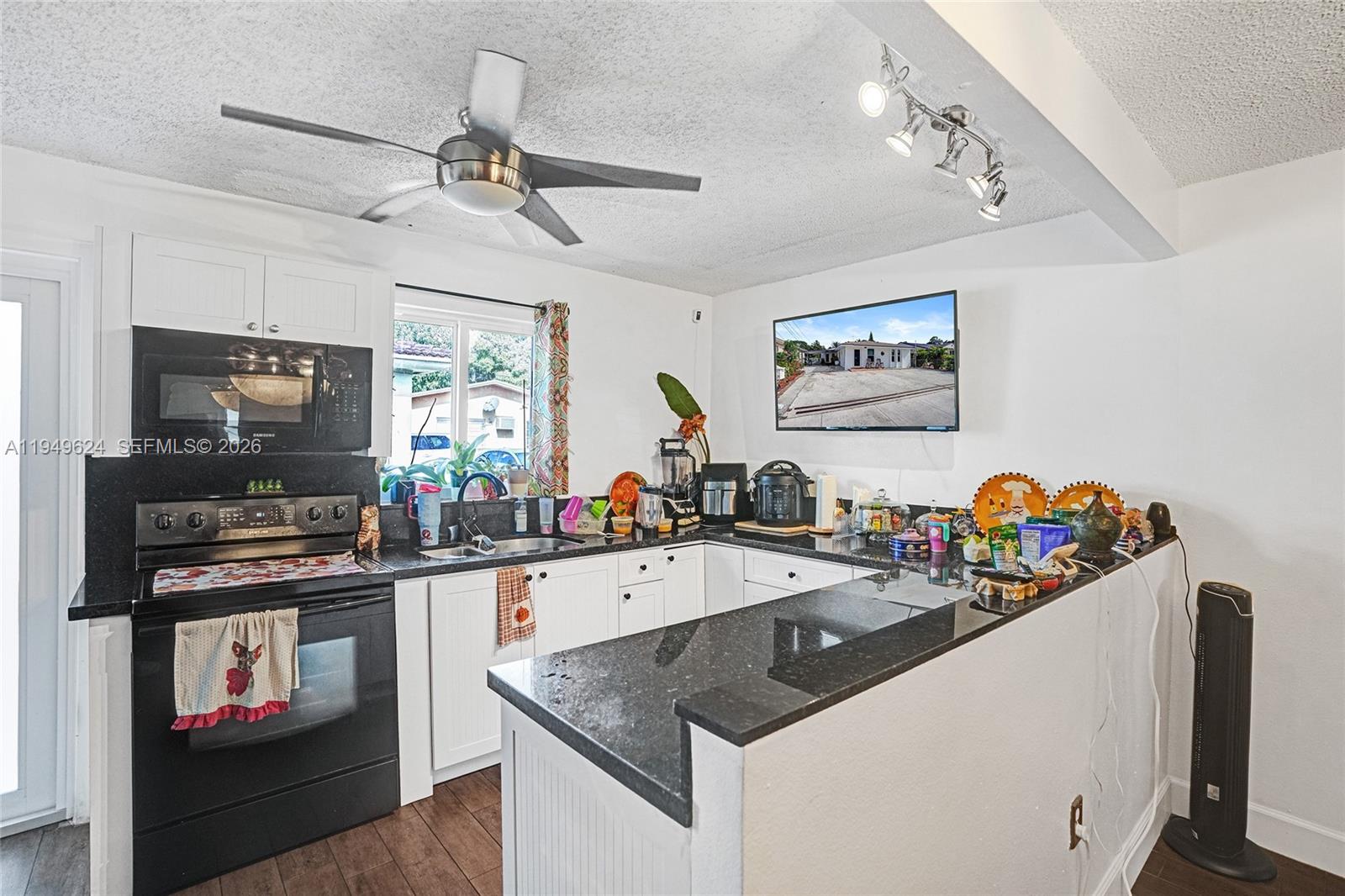   /  2487 sq. ft. $ 2026-01-21 0 Photo