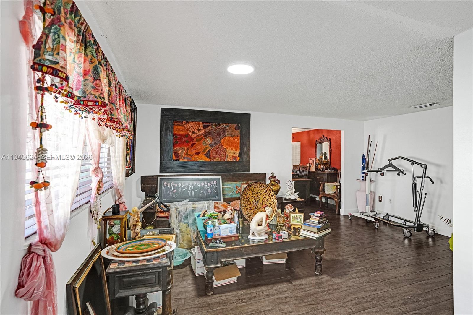   /  2487 sq. ft. $ 2026-01-21 0 Photo