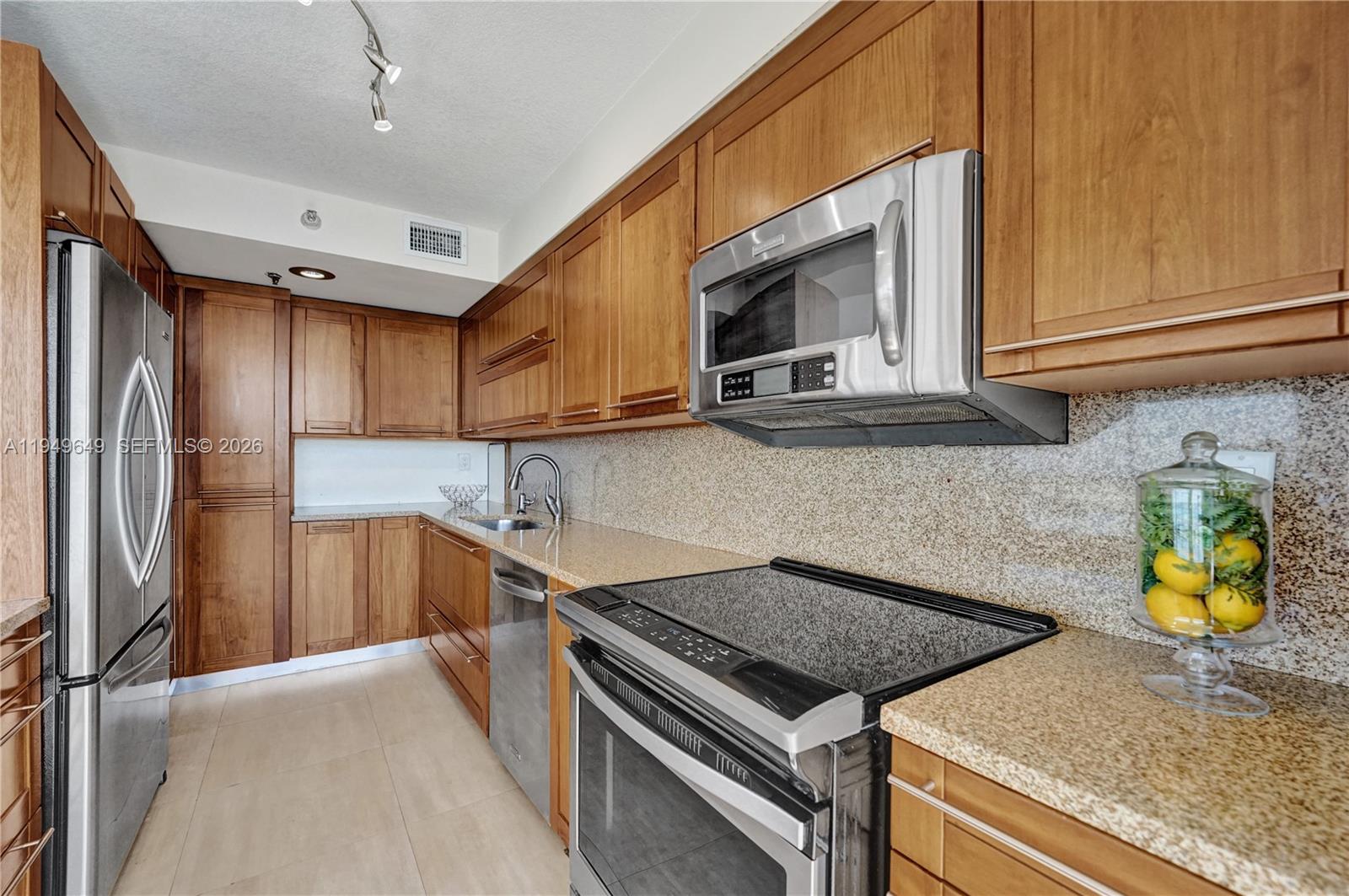 Photo of 3500 Mystic Pointe Dr  #3601, Aventura, Florida, 33180 - 