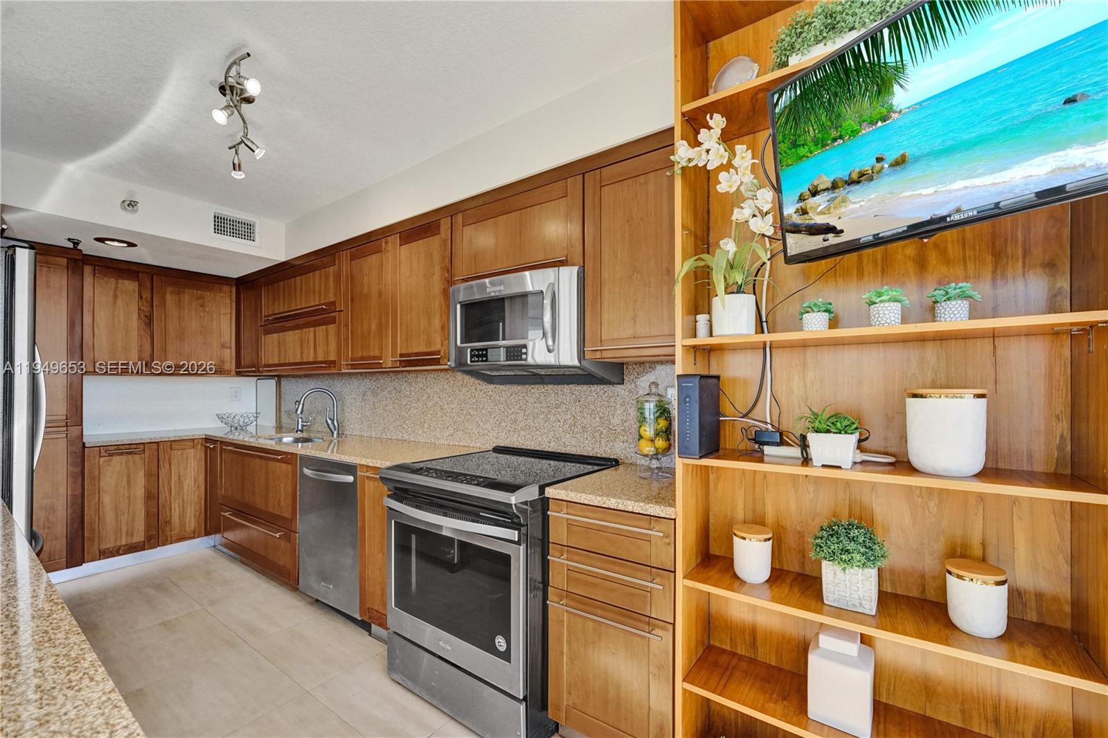 Photo of 3500 Mystic Pointe Dr  #3601, Aventura, Florida, 33180 - 