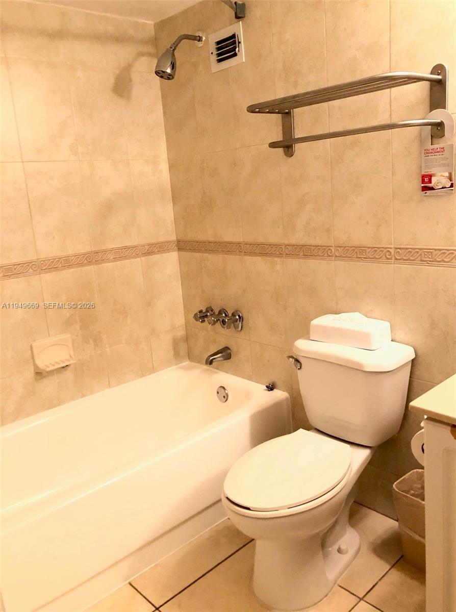 Photo of 19201 Collins Ave  #823, Sunny Isles Beach, Florida, 33160 - 
