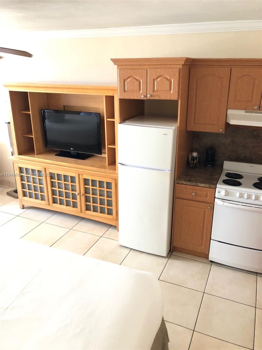 Photo of 19201 Collins Ave  #823, Sunny Isles Beach, Florida, 33160 - 