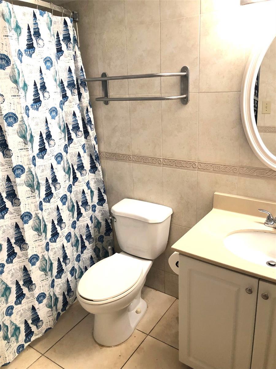 Photo of 19201 Collins Ave  #823, Sunny Isles Beach, Florida, 33160 - 
