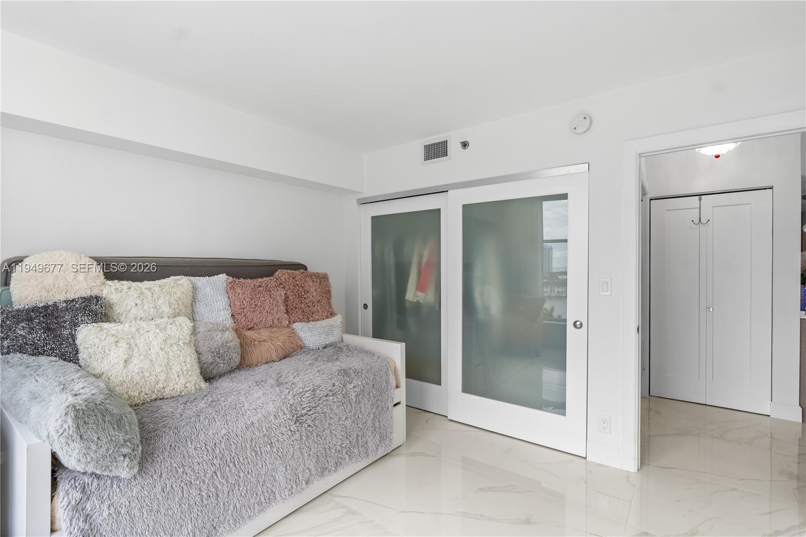 Photo of 3600 Mystic Pointe Dr  #1017, Aventura, Florida, 33180 - 