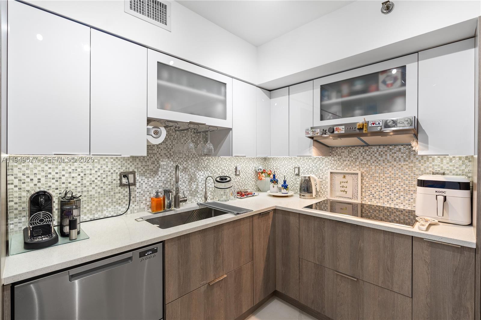 Photo of 3600 Mystic Pointe Dr  #1017, Aventura, Florida, 33180 - 