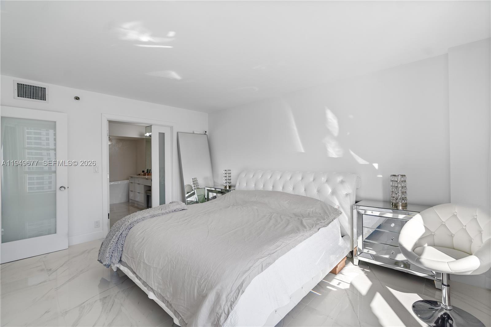 Photo of 3600 Mystic Pointe Dr  #1017, Aventura, Florida, 33180 - 