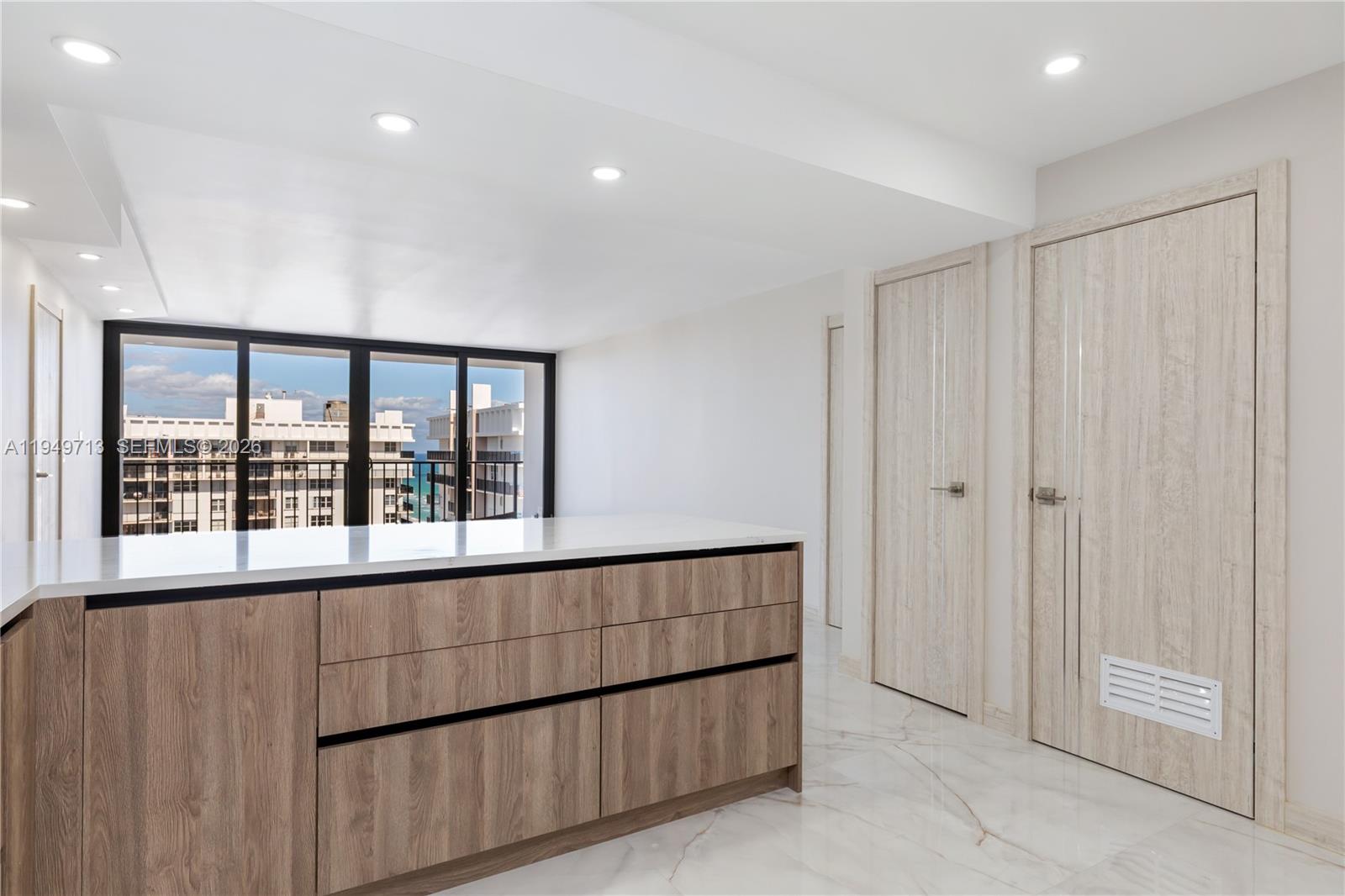 Photo of 2401 Ocean Dr  #PH-A4, Hollywood, Florida, 33019 - 