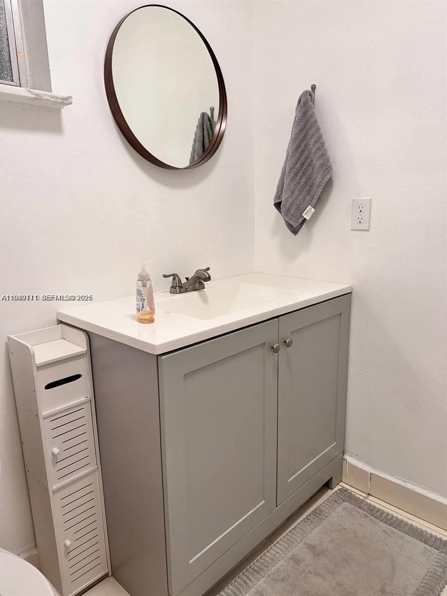 Photo of 319 14th Ave #106, Hallandale Beach, Florida, 33009 -