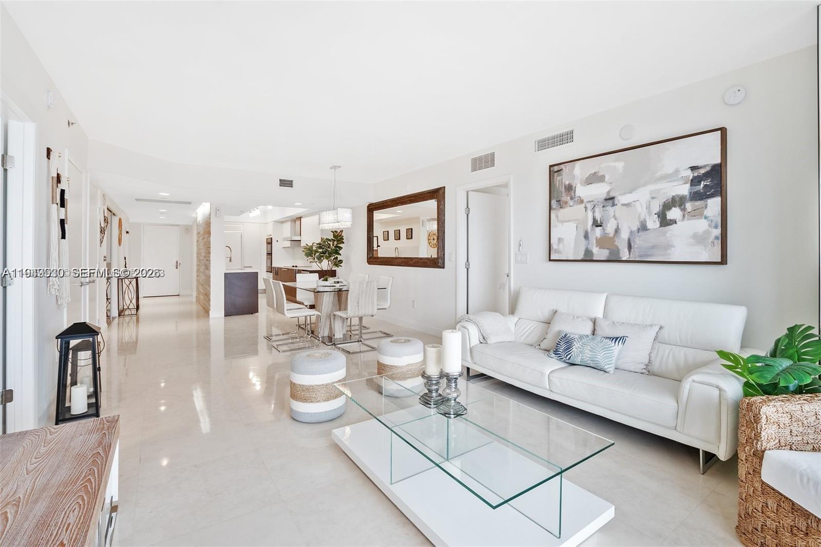 3608 3 / 3 1571 sq. ft. $ 2026-01-21 0 foto
