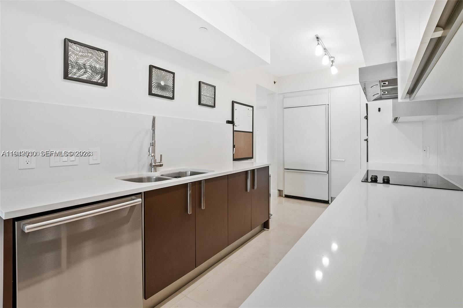 3608 3 / 3 1571 sq. ft. $ 2026-01-21 0 foto