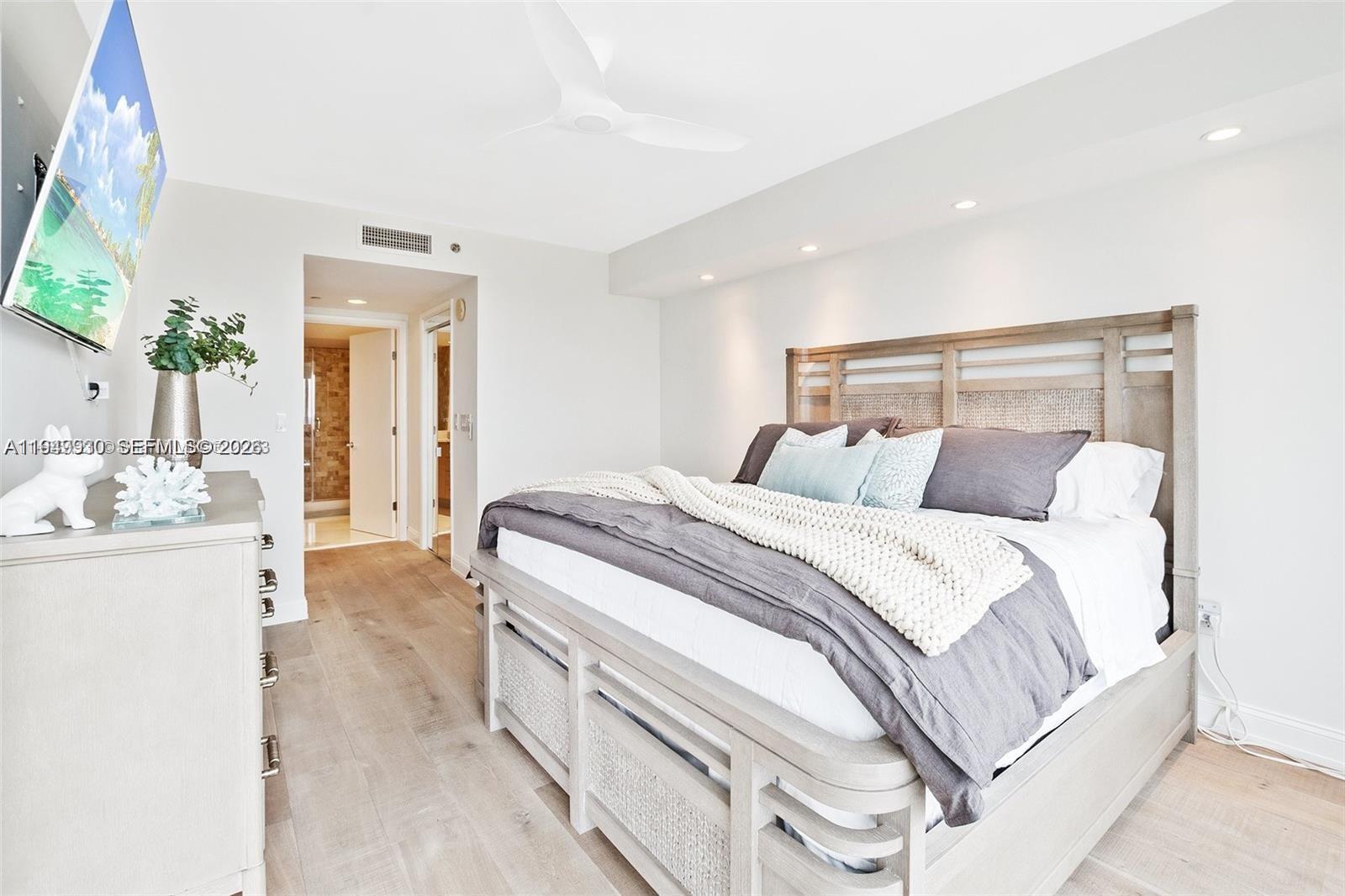 3608 3 / 3 1571 sq. ft. $ 2026-01-21 0 foto