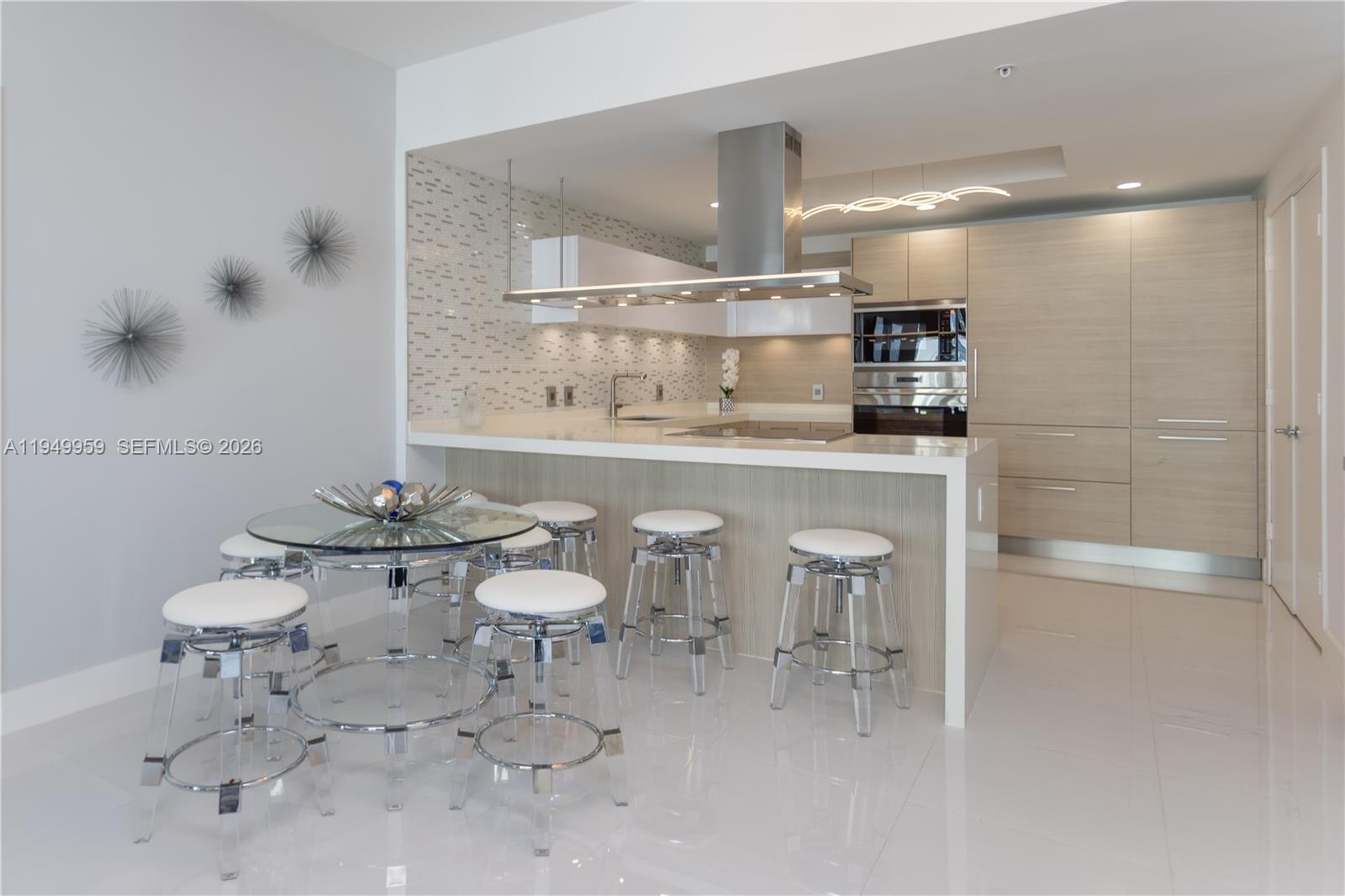 Photo of 17111 Biscayne Blvd  #505, North Miami Beach, Florida, 33160 - 