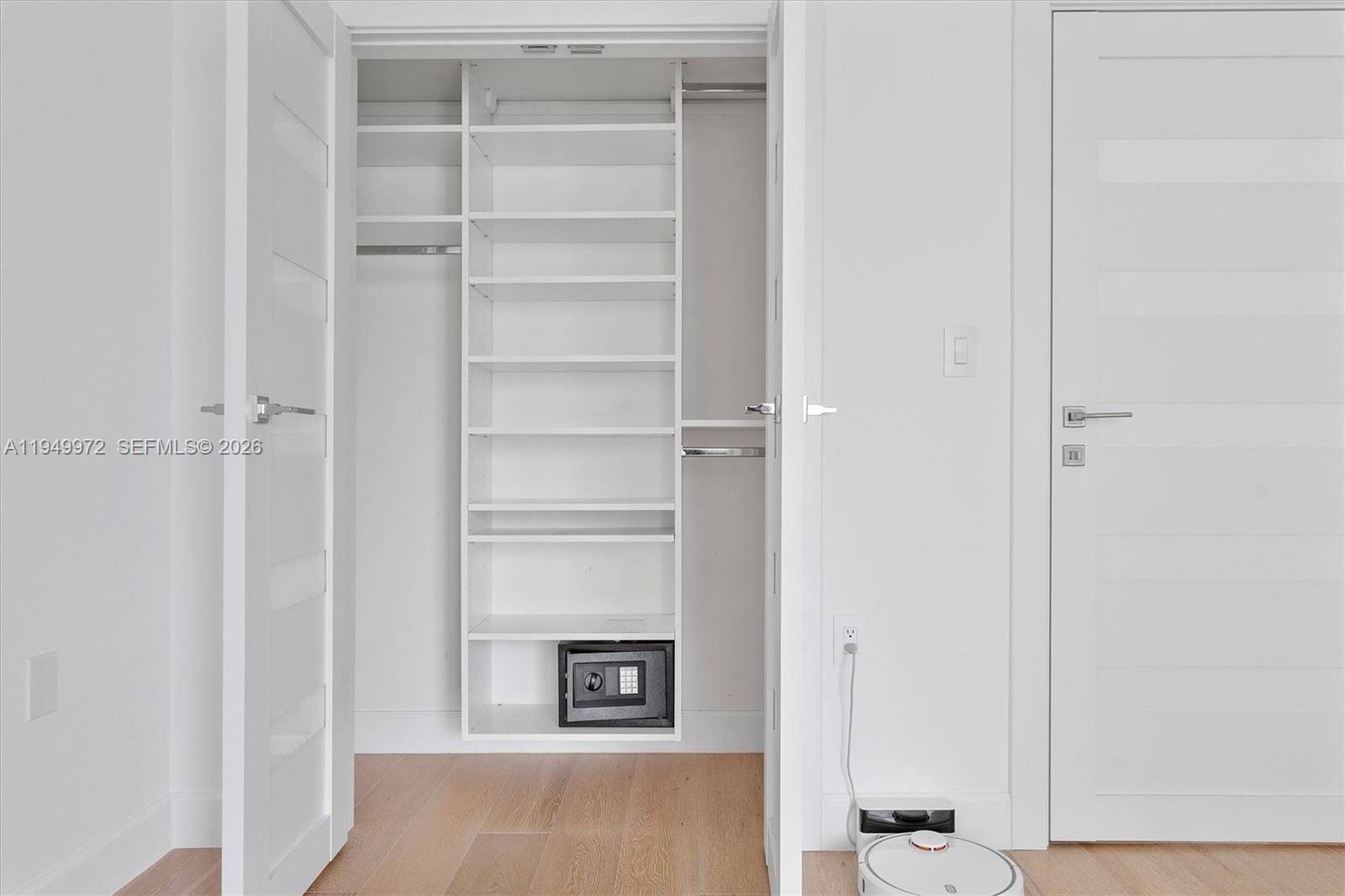 Photo of 200 Sunny Isles Blvd  #2-1605, Sunny Isles Beach, Florida, 33160 - 