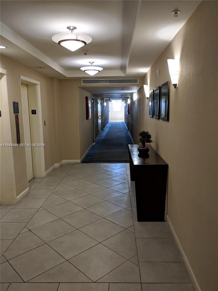 Photo of 3000 Ocean Dr  #1412, Hollywood, Florida, 33019 - 
