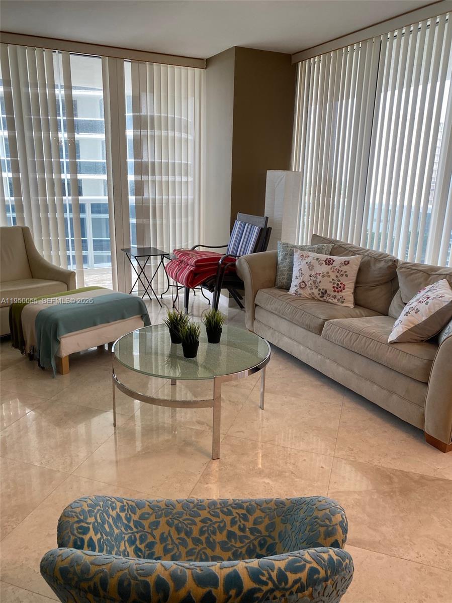 1106 2 / 2 1458 sq. ft. $ 2026-01-21 0 foto