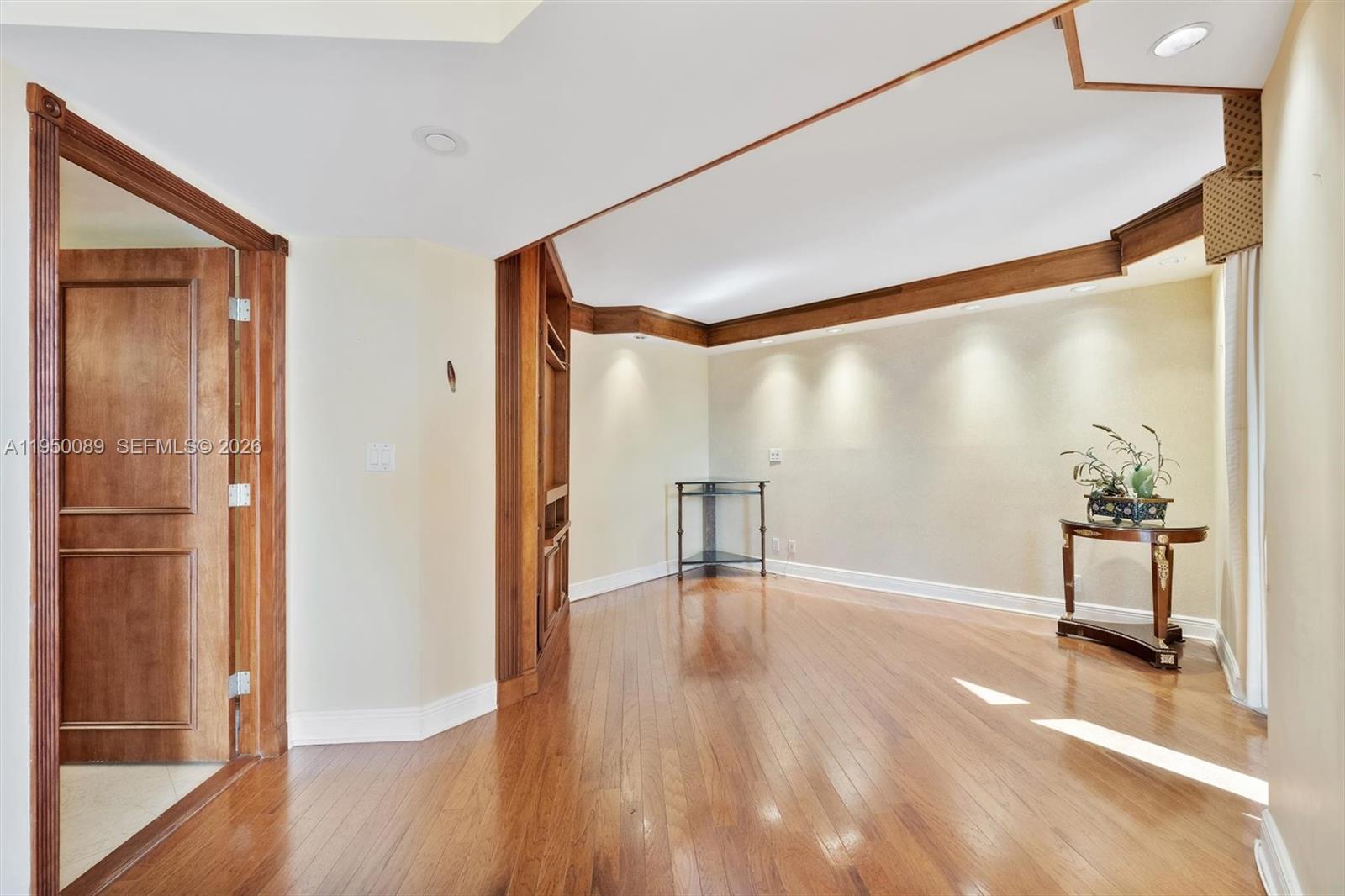 803 3 / 3 1840 sq. ft. $ 2026-01-21 0 Photo