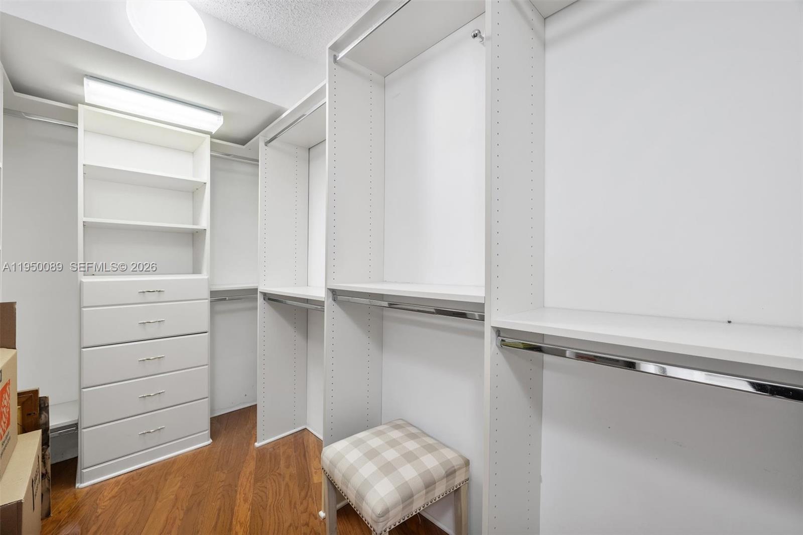 803 3 / 3 1840 sq. ft. $ 2026-01-21 0 Photo