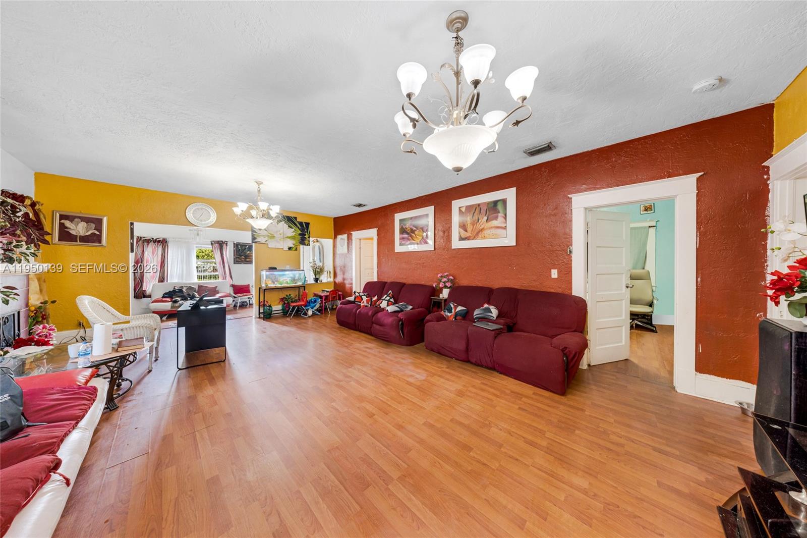 Подробнее / 2625 кв.футов $ 2026-01-21 0 Фото