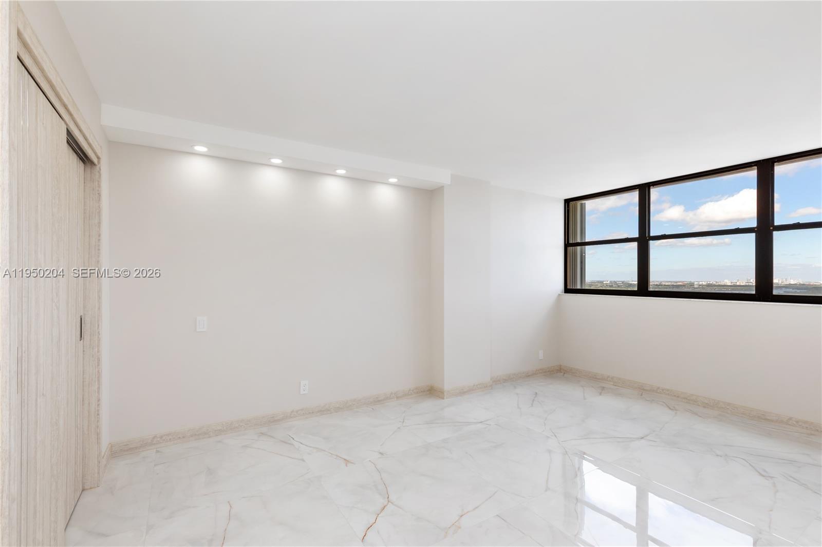 Photo of 2401 Ocean Dr  #PH-A4, Hollywood, Florida, 33019 - 