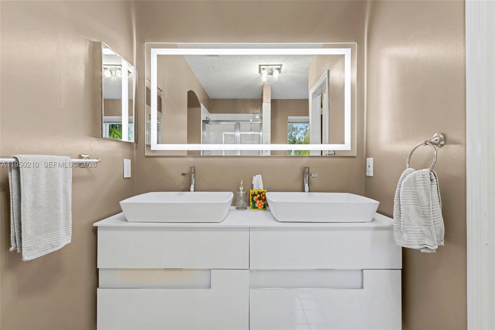 Photo of 1140 Canella Ln  (1140), Hollywood, Florida, 33019 - 