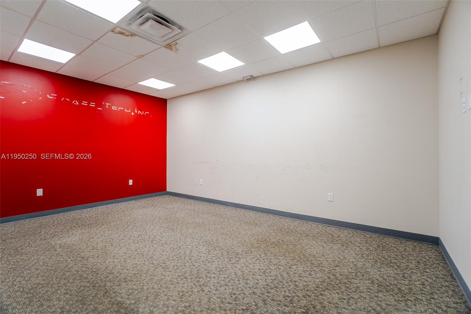   /   sq. ft. $ 2026-01-21 0 Photo