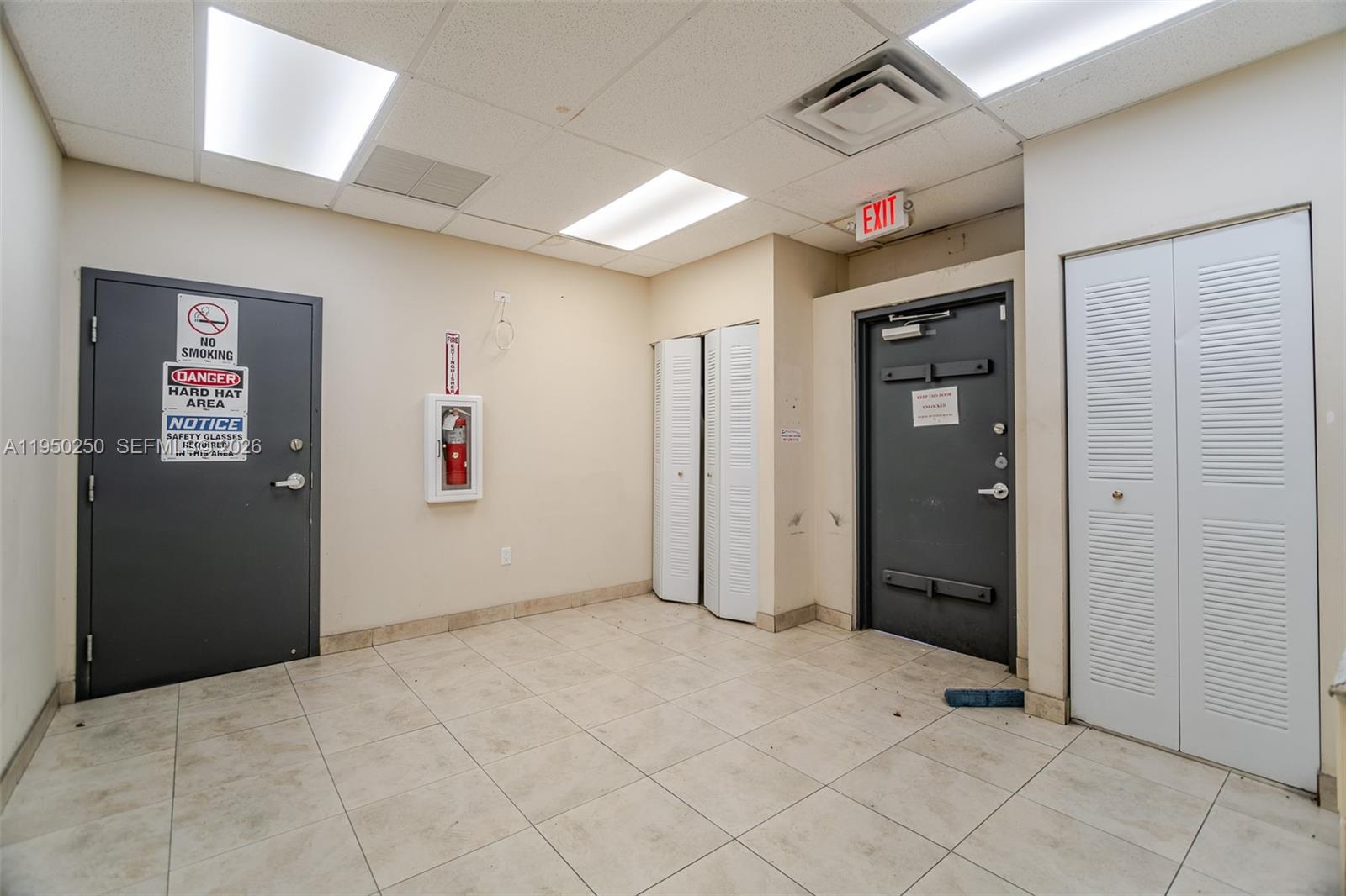   /   sq. ft. $ 2026-01-21 0 Photo