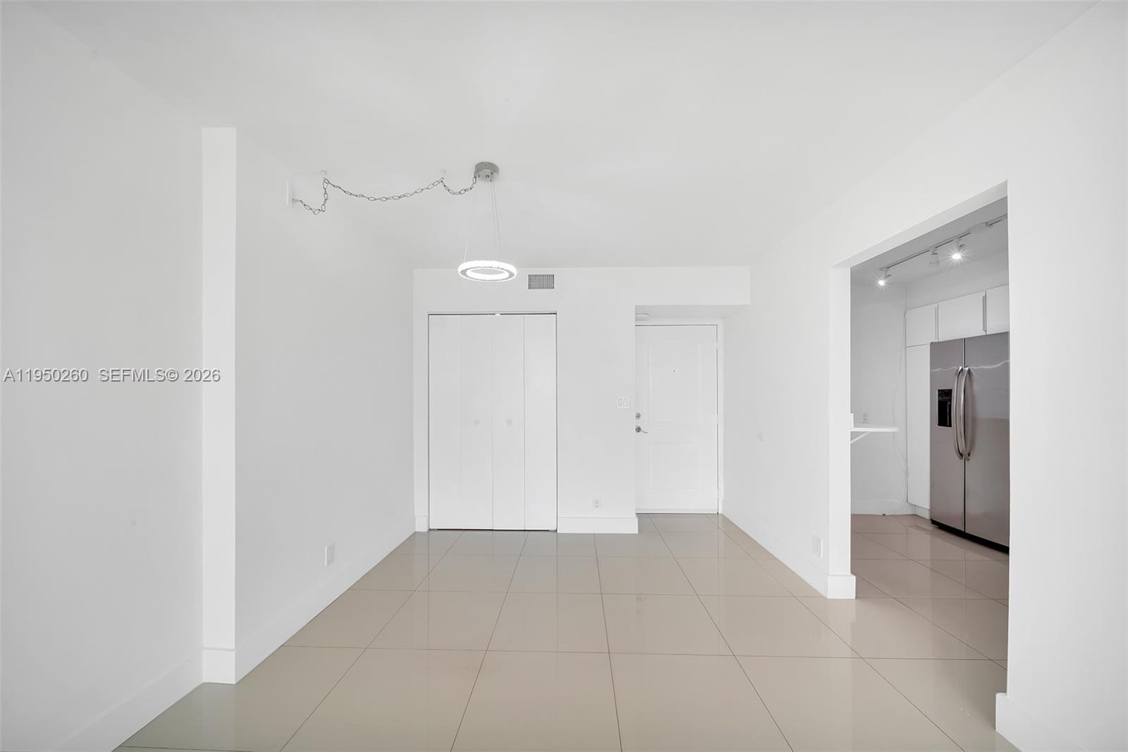 Ver detalles 408 2 / 2 1357 sq. ft. $ 2026-01-21 0 foto