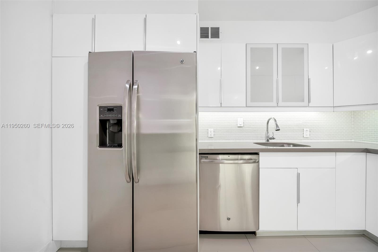 Ver detalles 408 2 / 2 1357 sq. ft. $ 2026-01-21 0 foto