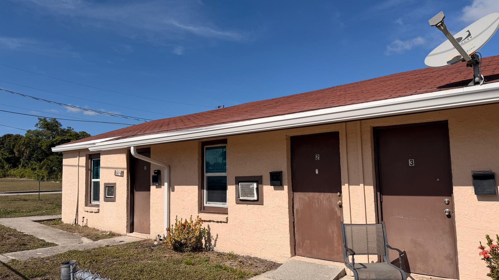 1-5  / 5 1944 sq. ft. $ 2026-05-18 0 foto