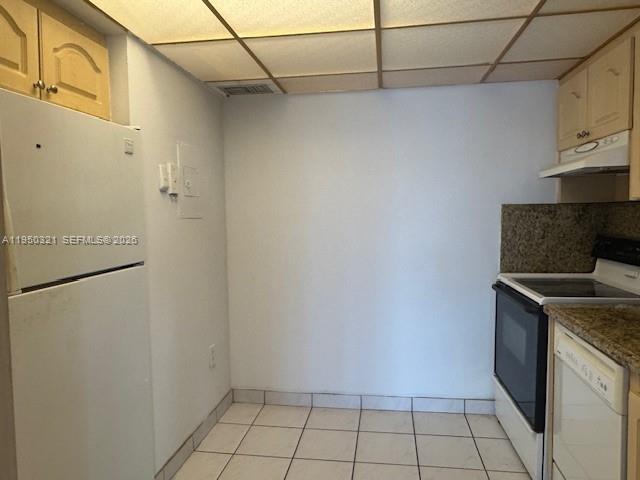 Photo of 3675 Country Club Dr  #210, Aventura, Florida, 33180 - 