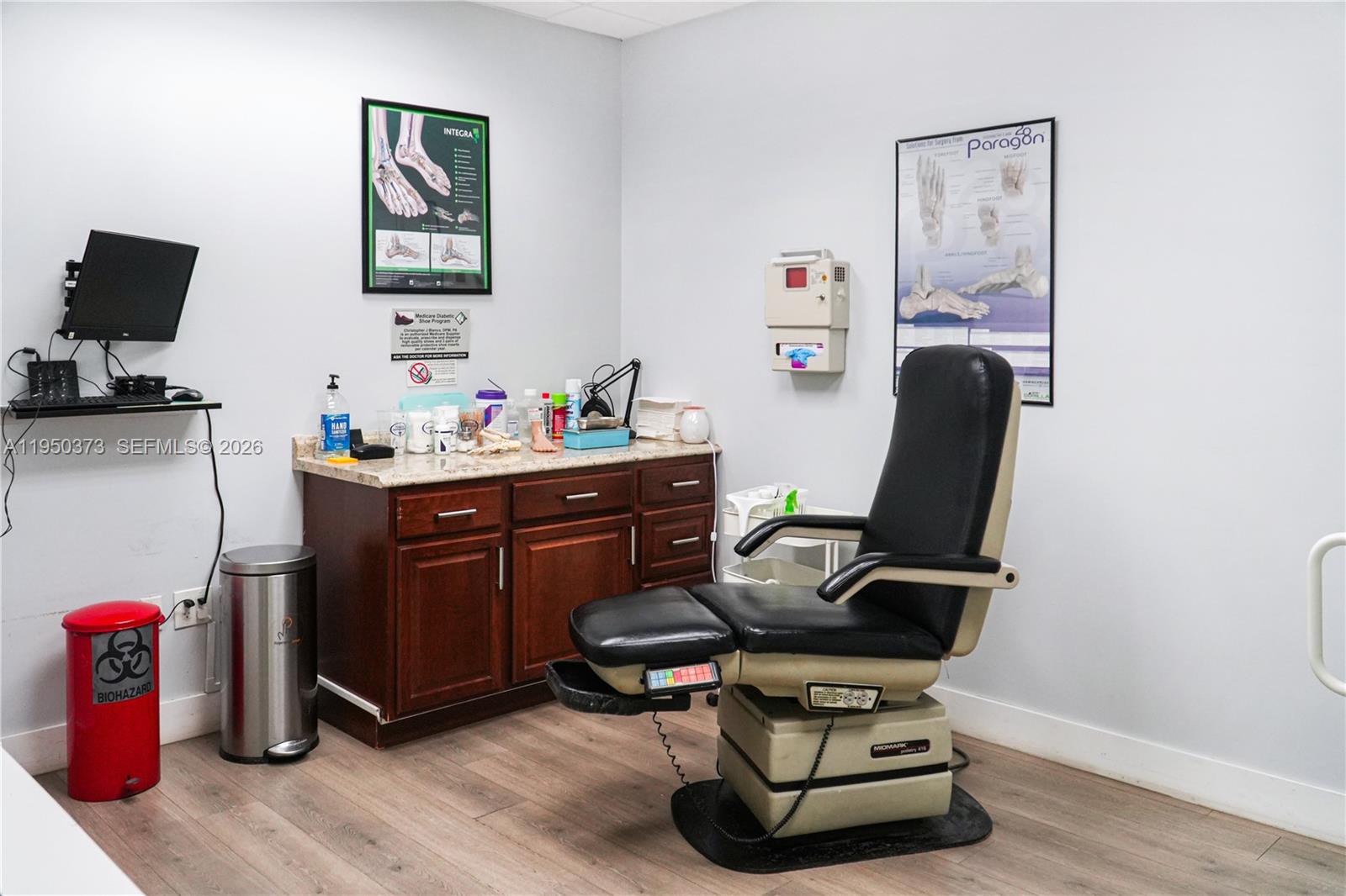 See details 112 / sq. ft. $ 2026-01-21 0 Photo