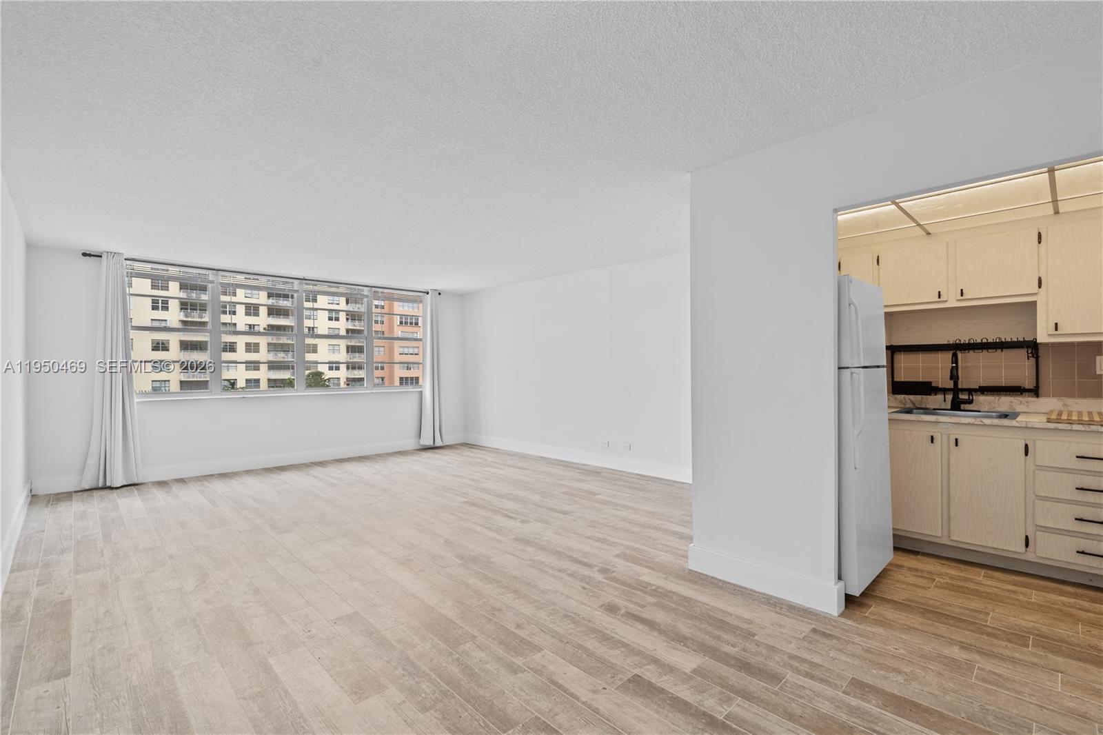 See details 410 0 / 1 595 sq. ft. $ 2026-02-20 0 Photo