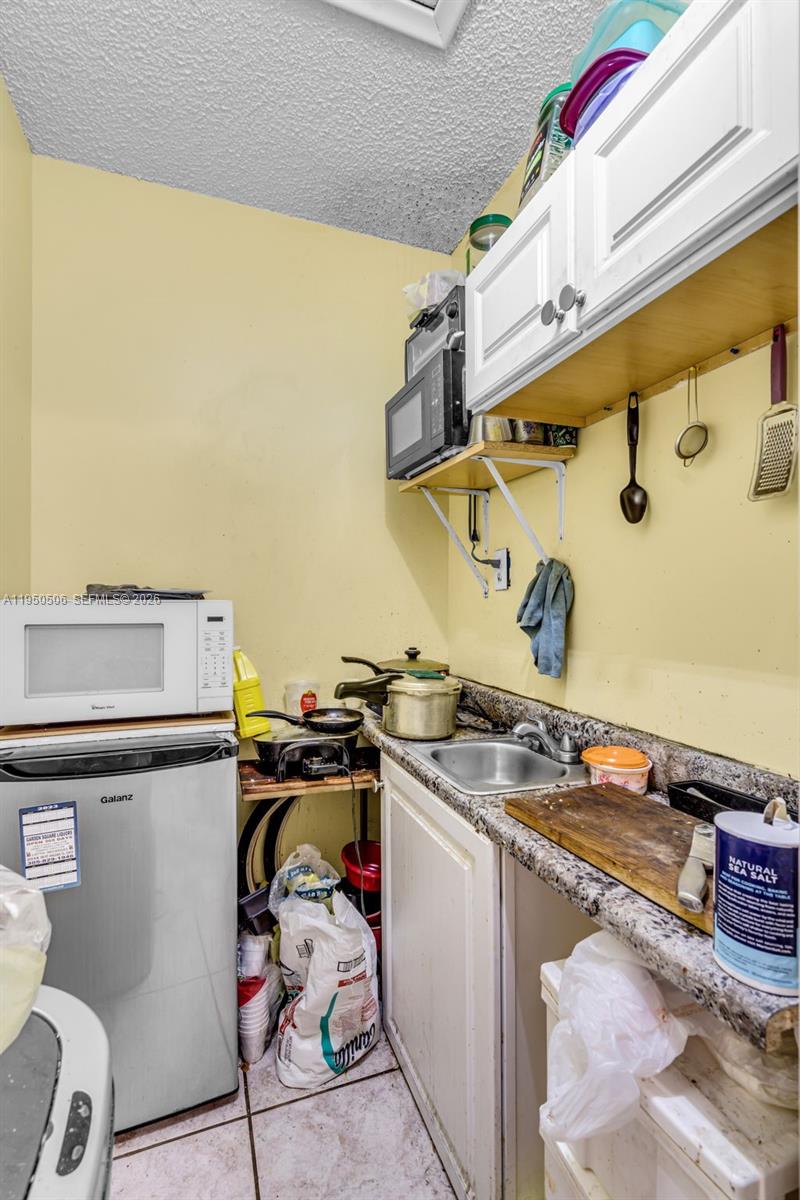 Ver detalles 7579 4 / 2 1430 sq. ft. $ 2026-05-26 0 foto