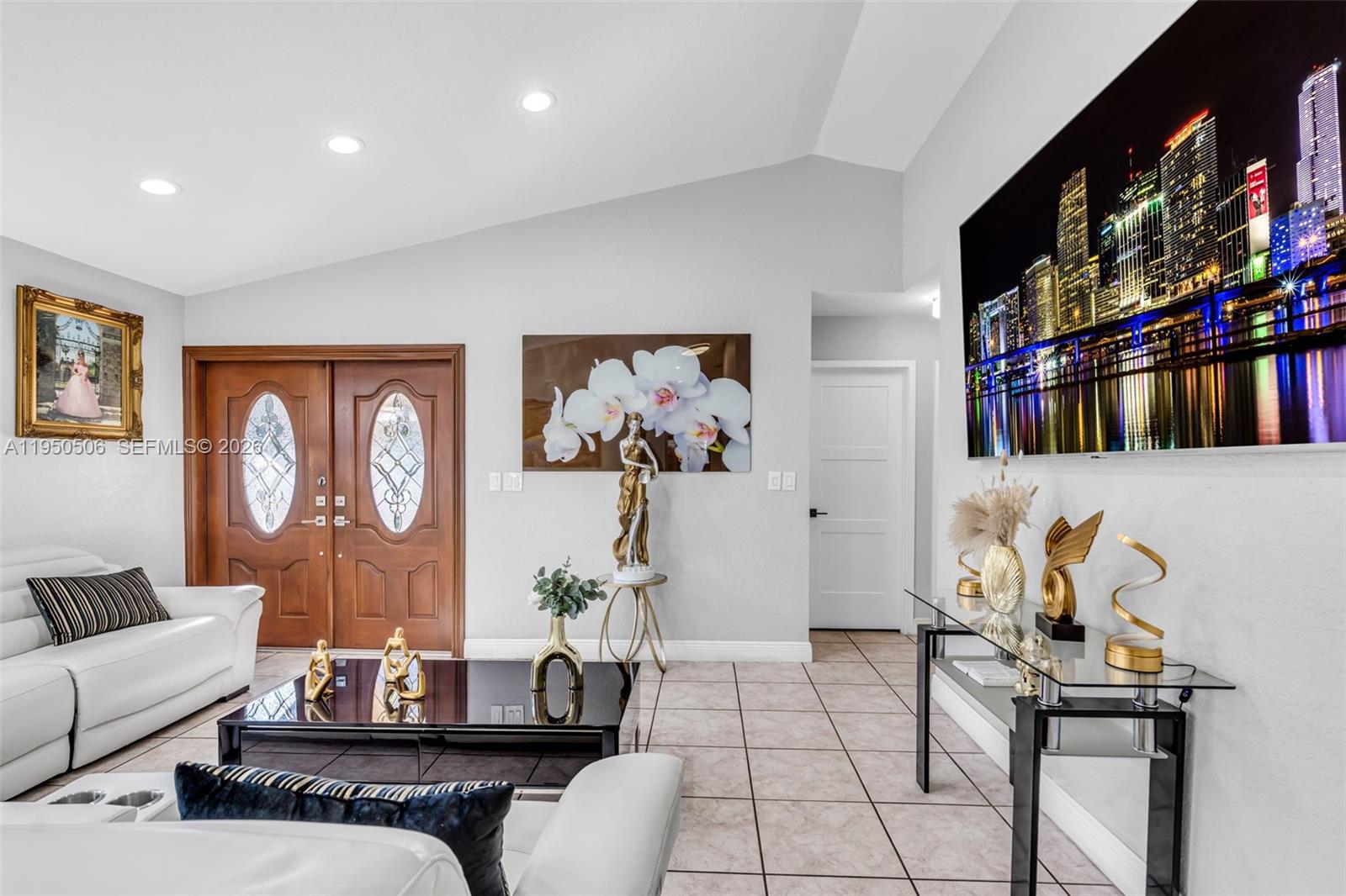 Ver detalles 7579 4 / 2 1430 sq. ft. $ 2026-05-26 0 foto