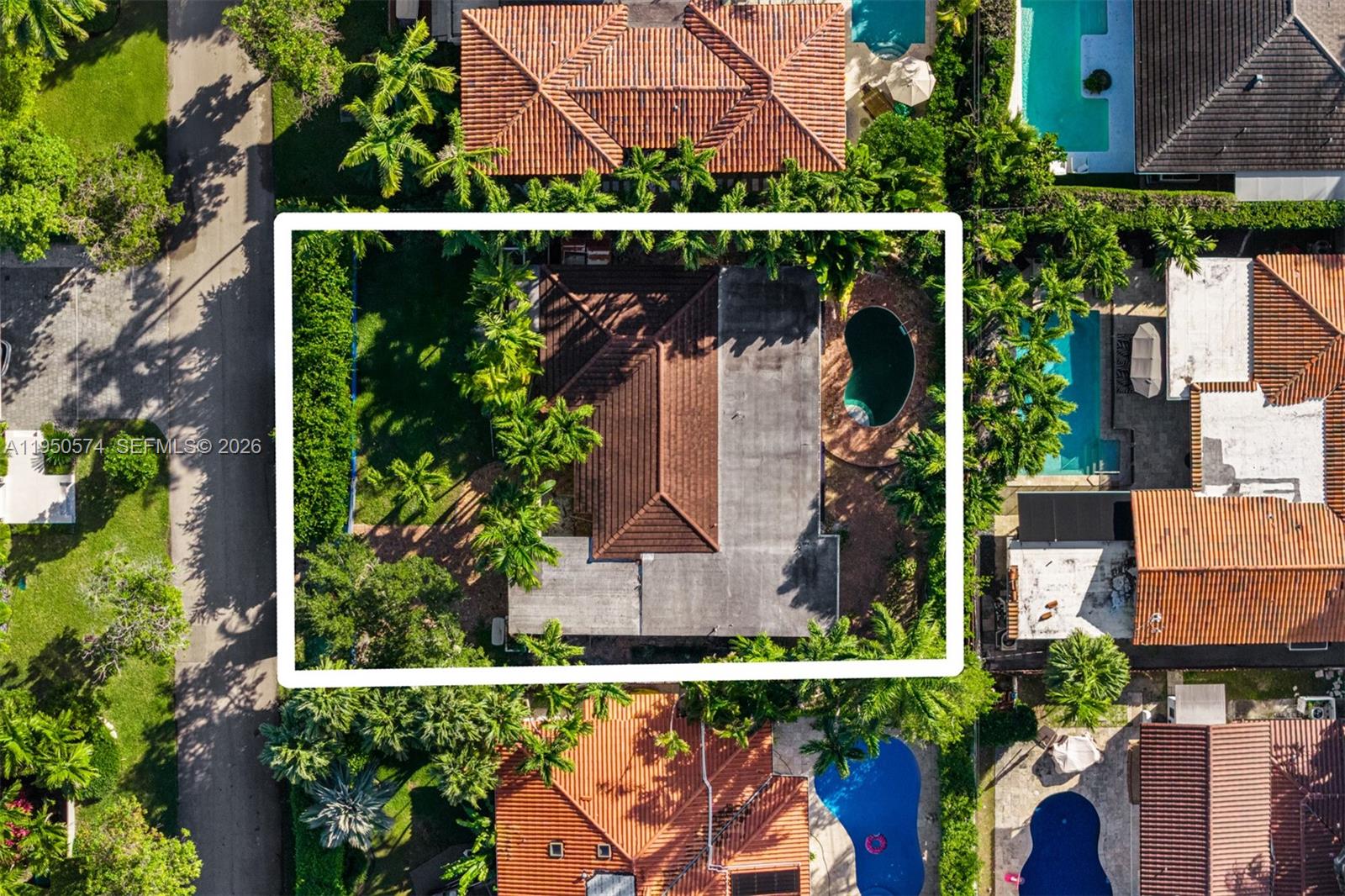   /   кв.футов $ 2026-01-22 0 Фото