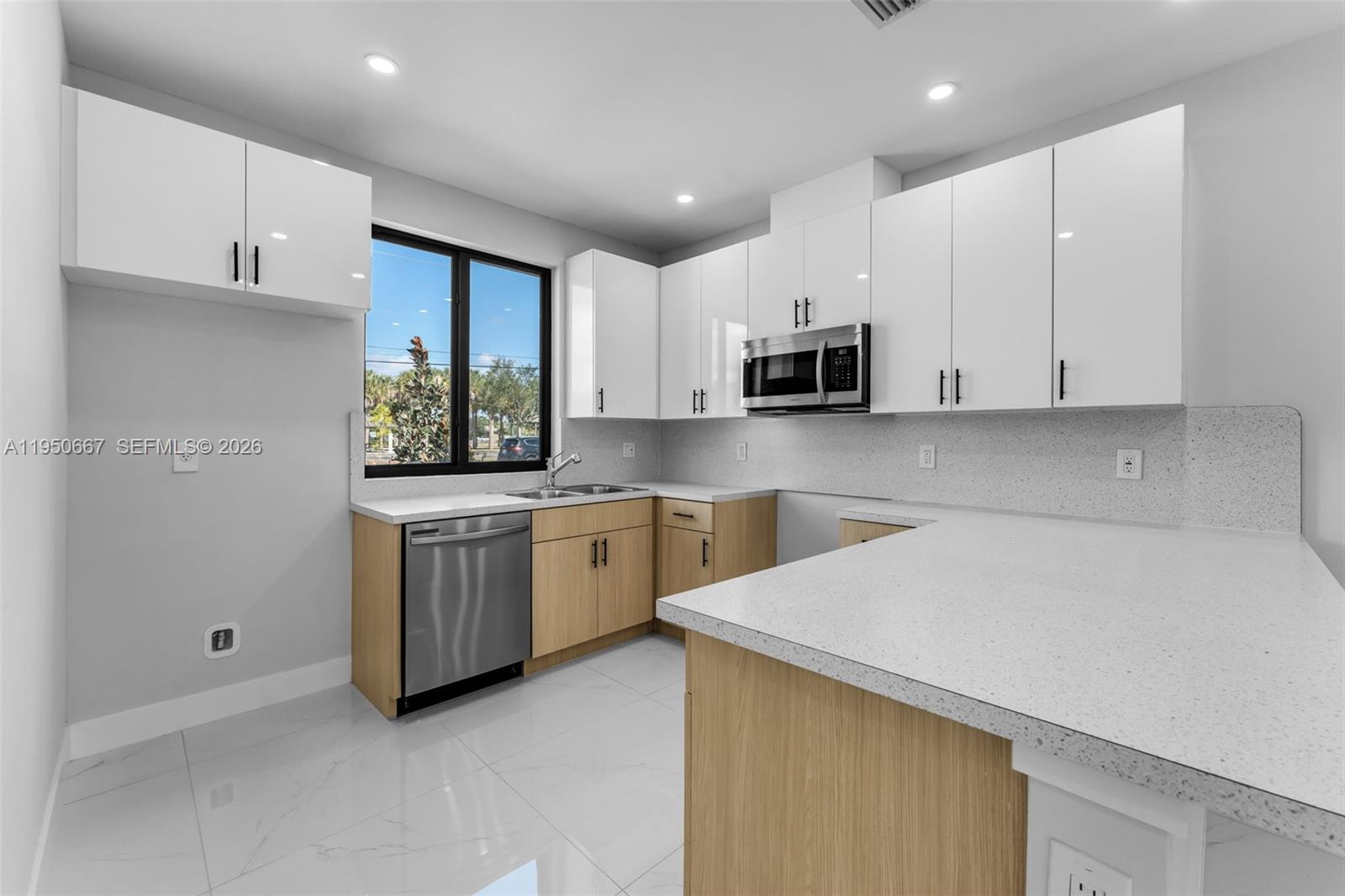   /  2600 sq. ft. $ 2026-01-22 0 Photo