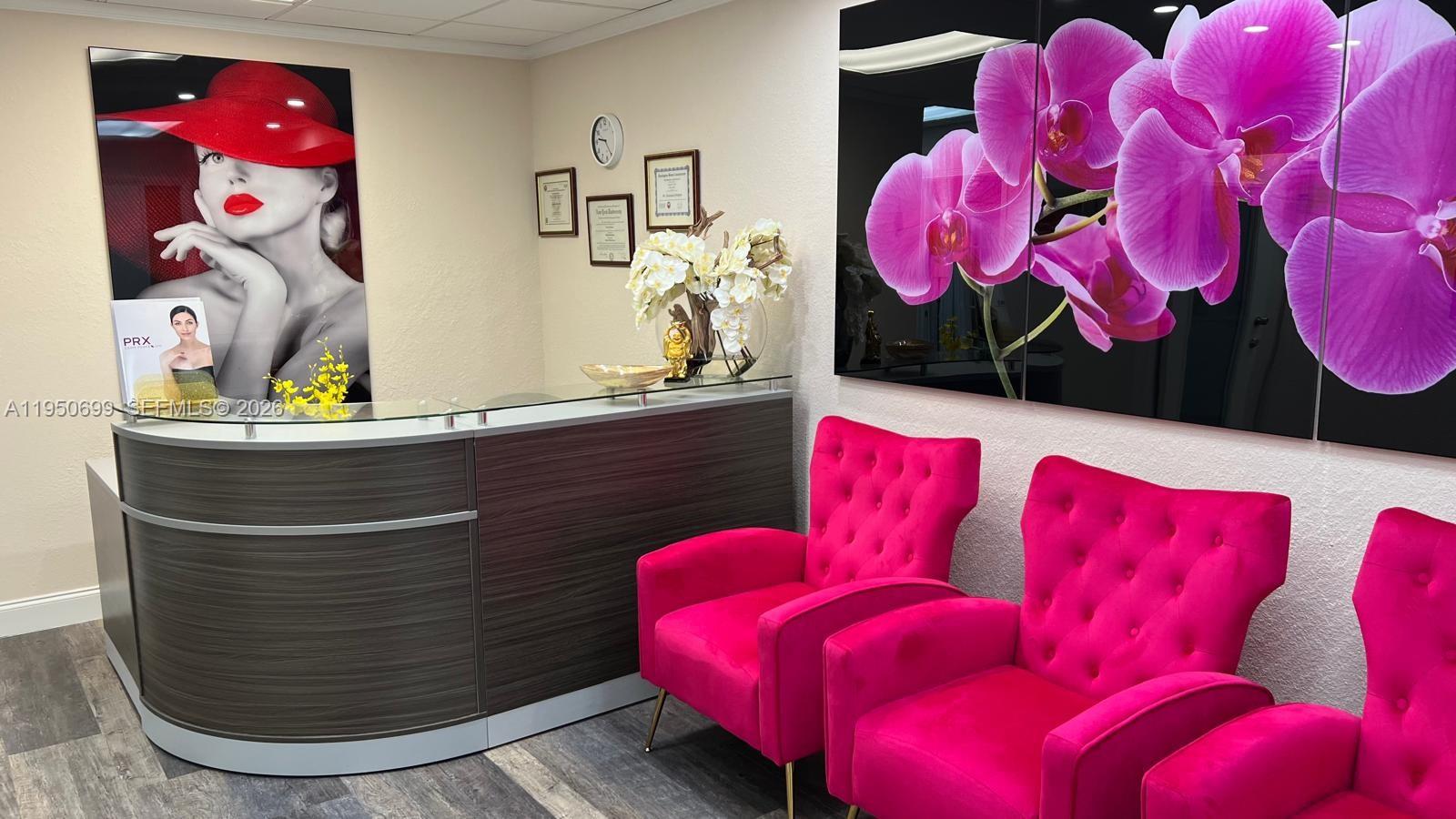 206  /   кв.футов $ 2026-01-22 0 Фото