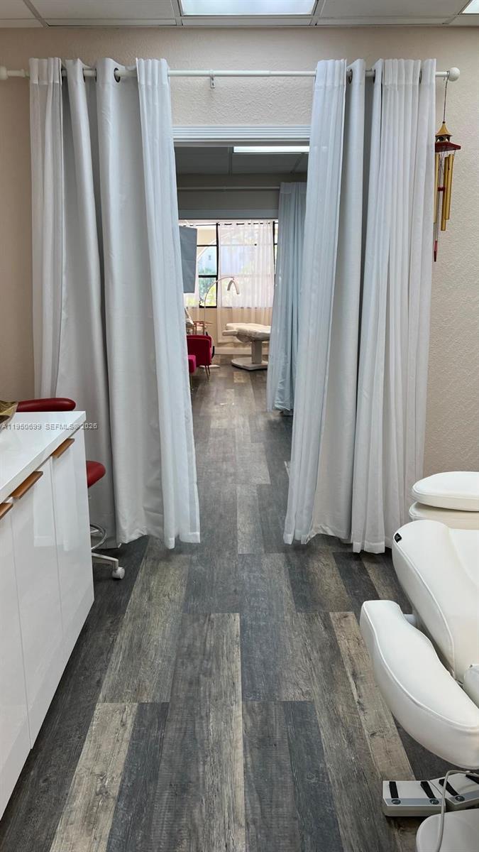 206  /   кв.футов $ 2026-01-22 0 Фото