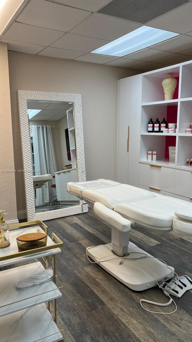 206  /   кв.футов $ 2026-01-22 0 Фото