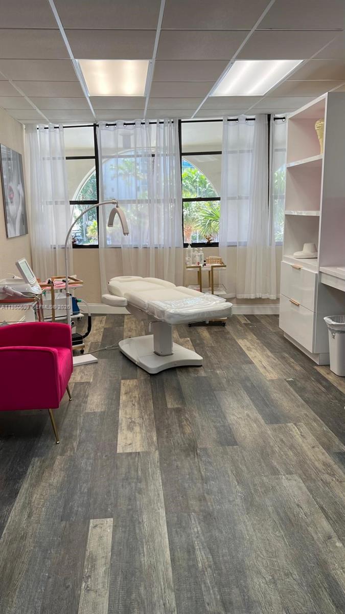 206  /   кв.футов $ 2026-01-22 0 Фото