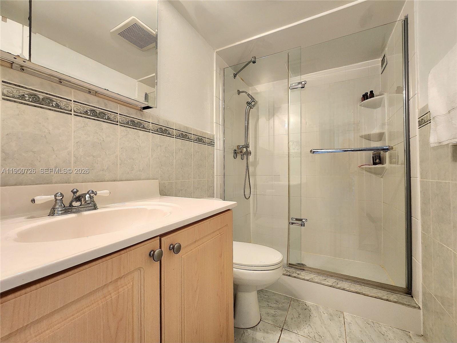 Photo of 2030 Ocean Dr Penthouse  #2204, Hallandale Beach, Florida, 33009 - Second Bathroom