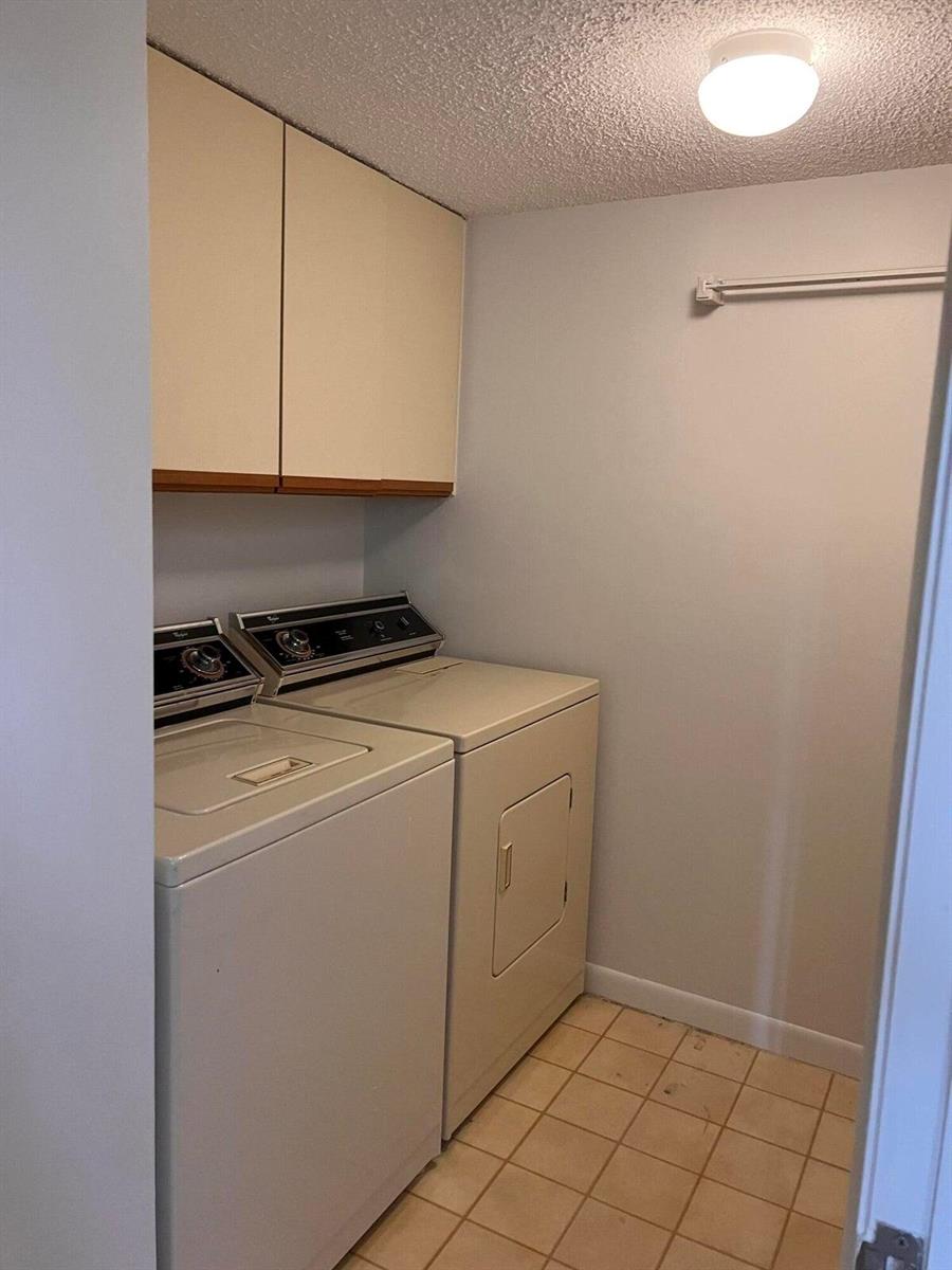 Ver detalles D404 2 / 2 1310 sq. ft. $ 2026-06-14 0 foto
