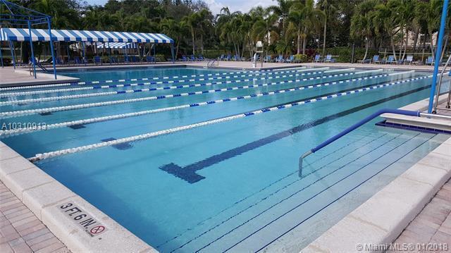 Ver detalles D404 2 / 2 1310 sq. ft. $ 2026-06-14 0 foto