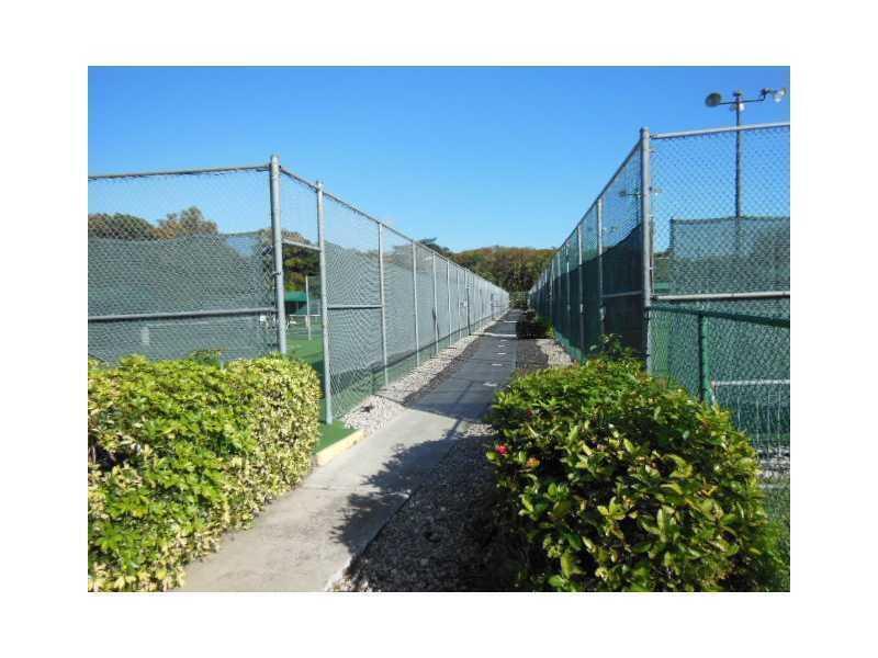 Ver detalles D404 2 / 2 1310 sq. ft. $ 2026-06-14 0 foto