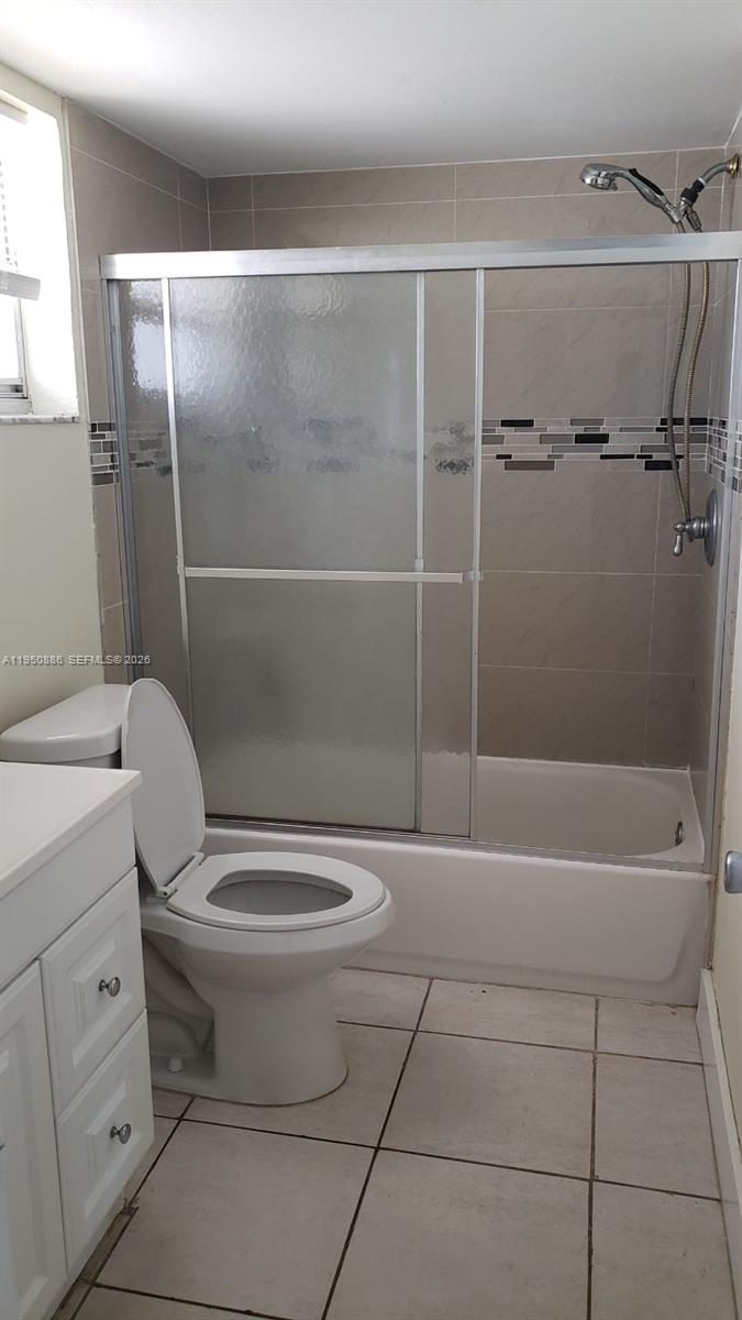 See details 207 1 / 1 700 sq. ft. $ 2026-02-04 0 Photo