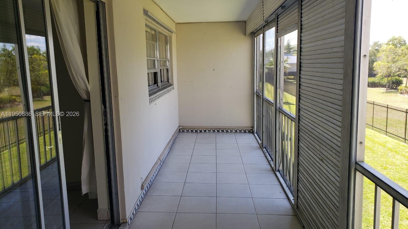 See details 207 1 / 1 700 sq. ft. $ 2026-02-04 0 Photo