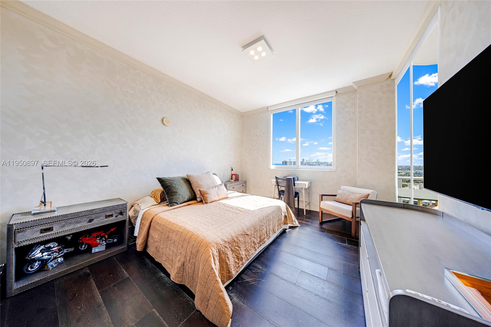 Photo of 1745 Hallandale Beach Blvd #2407W, Hallandale Beach, Florida, 33009 -