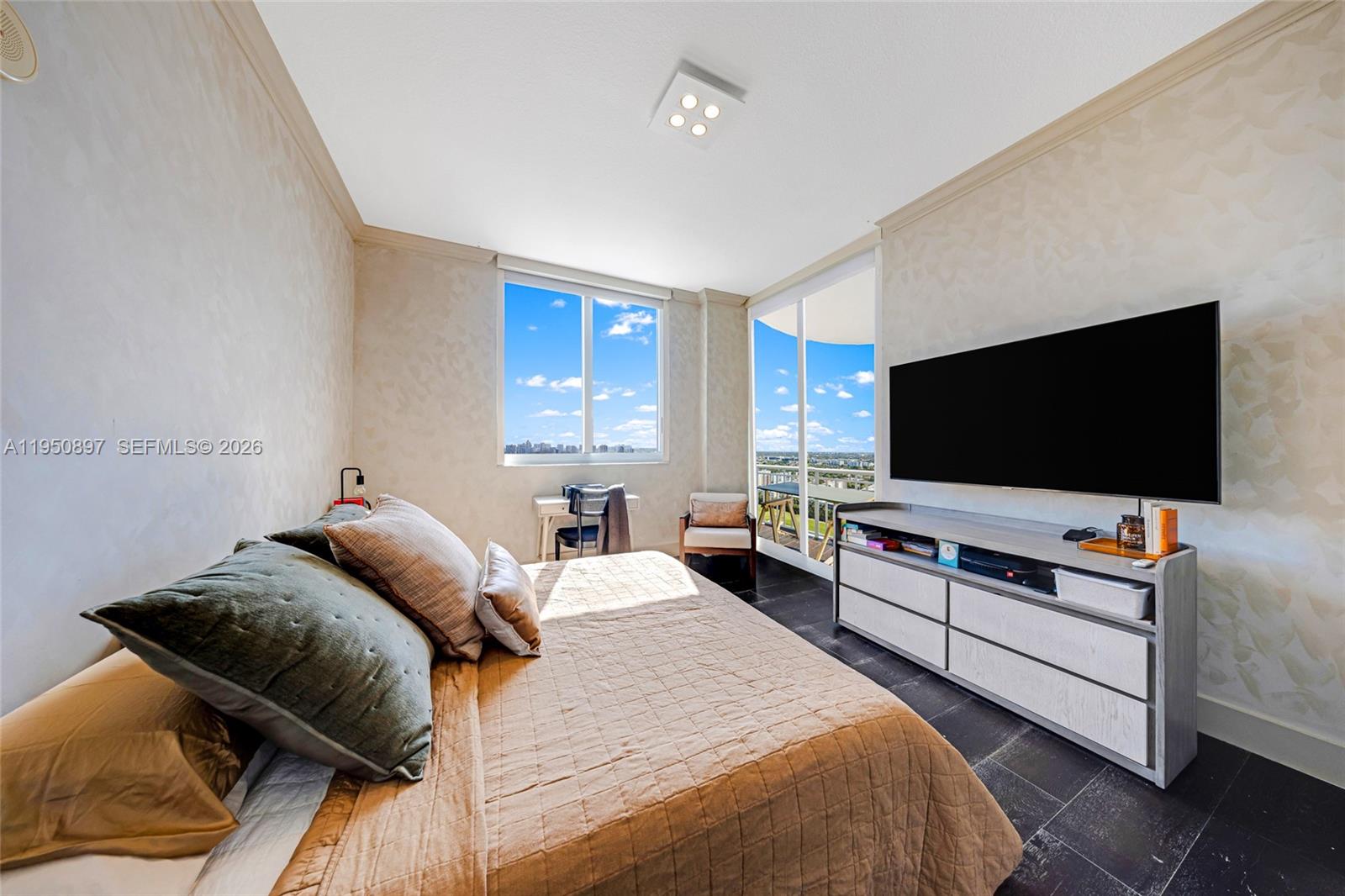 Photo of 1745 Hallandale Beach Blvd #2407W, Hallandale Beach, Florida, 33009 -