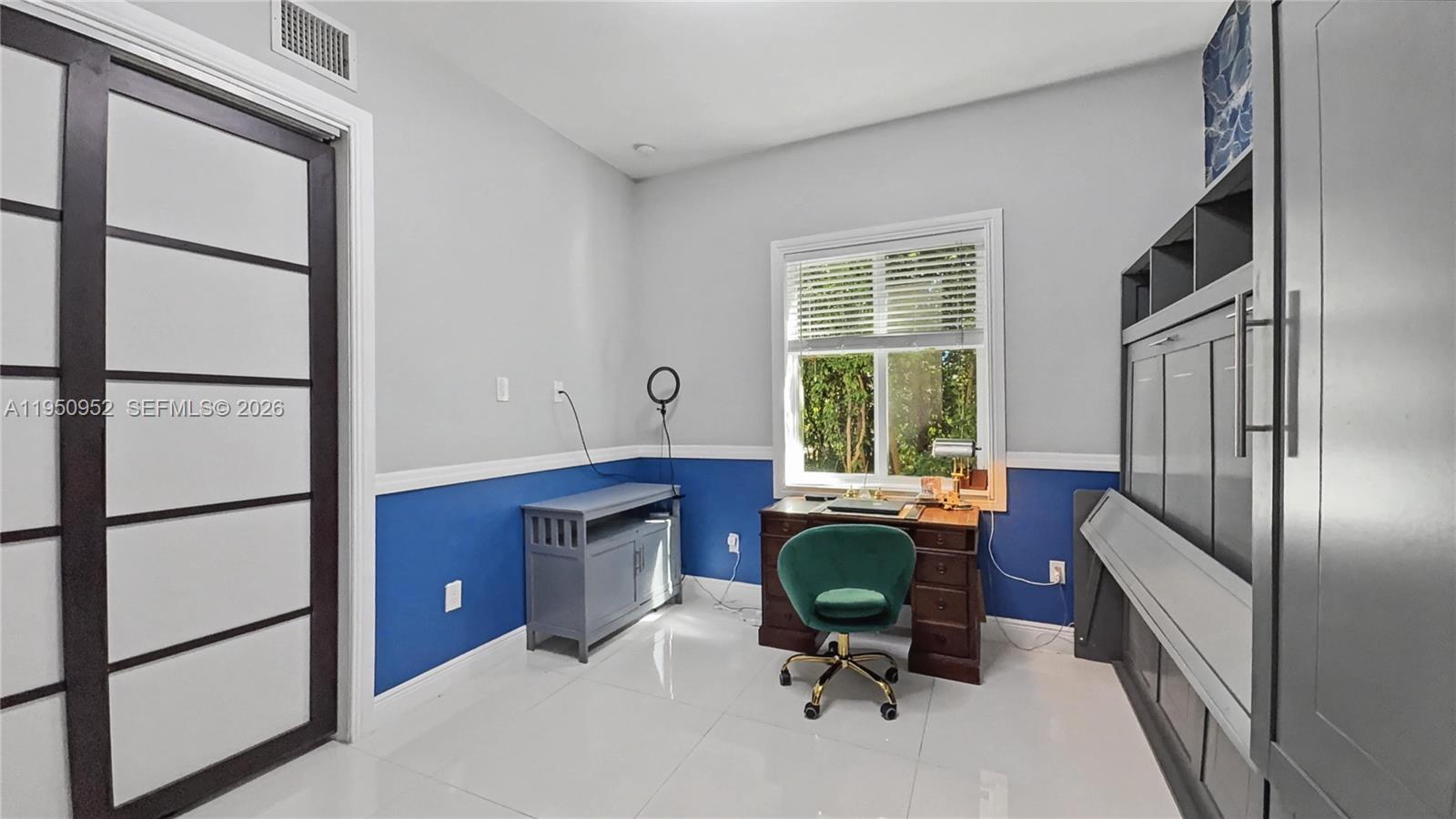 34 5 / 3 2912 sq. ft. $ 2026-03-13 0 Photo