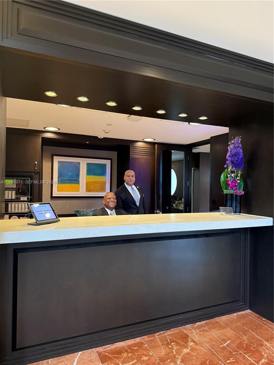 2402 3 / 3 2130 sq. ft. $ 2026-01-22 0 Photo